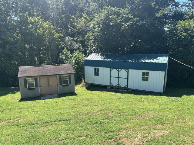 7008 Meadow Dr, Centerville, TN 37033