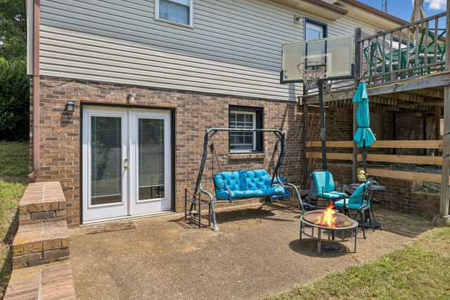 7008 Meadow Dr, Centerville, TN 37033
