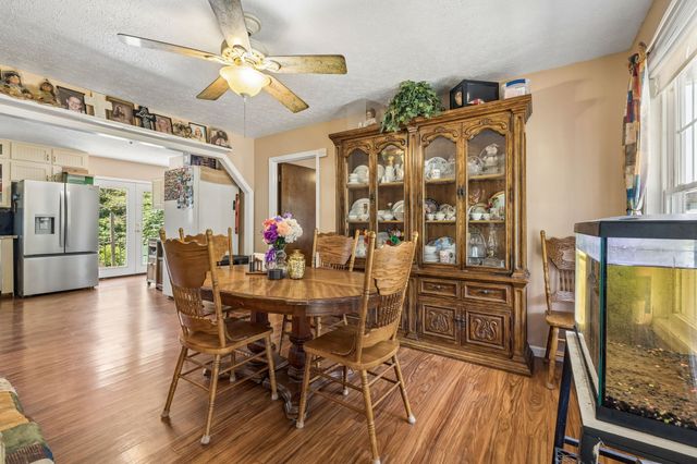7008 Meadow Dr, Centerville, TN 37033