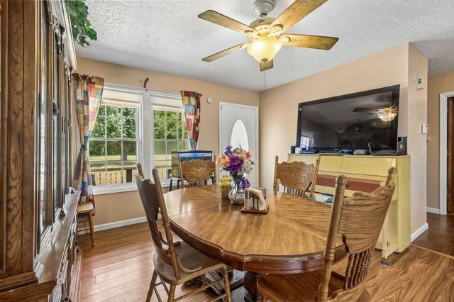 7008 Meadow Dr, Centerville, TN 37033
