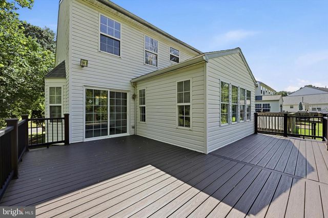 735 HAWTHORNE LN, Aston, PA 19014