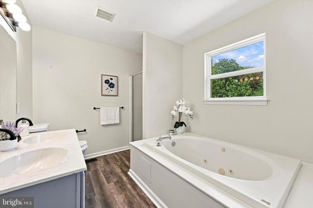 735 HAWTHORNE LN, Aston, PA 19014