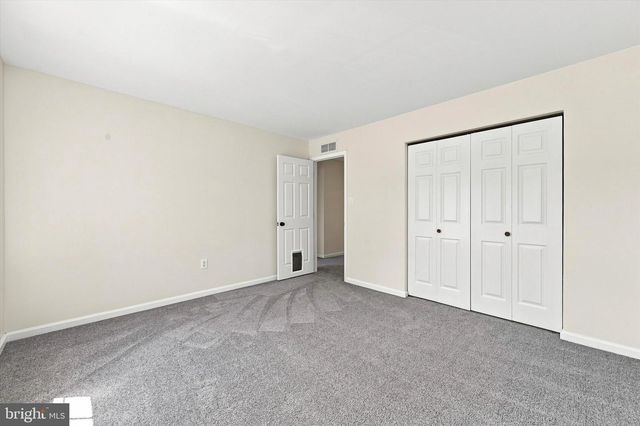 735 HAWTHORNE LN, Aston, PA 19014