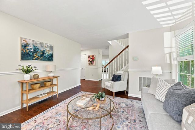 735 HAWTHORNE LN, Aston, PA 19014