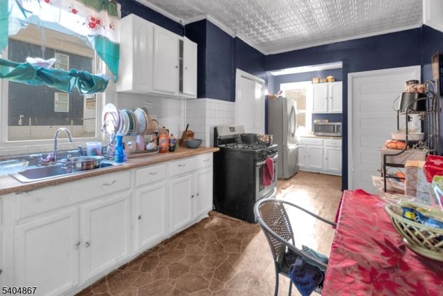 125 Berkshire Pl, Irvington Twp., NJ 07111