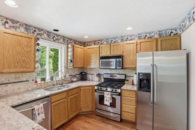 1221 S Bannen Rd, Veradale, WA 99037