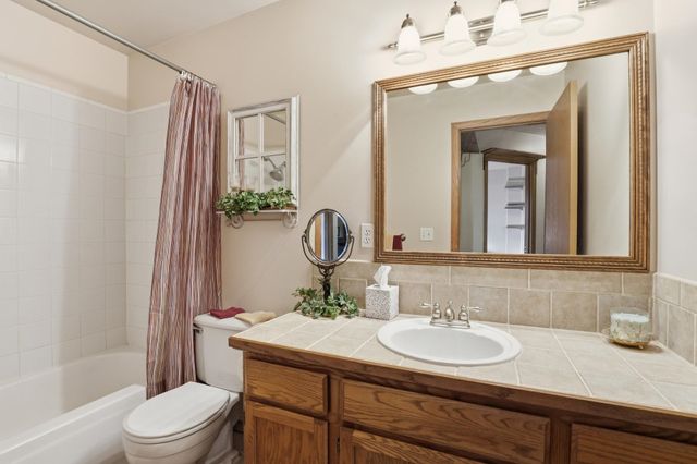 1221 S Bannen Rd, Veradale, WA 99037