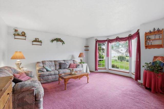 1221 S Bannen Rd, Veradale, WA 99037
