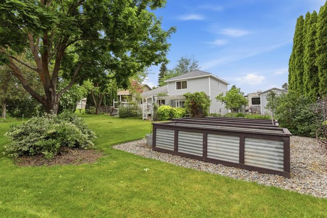 1221 S Bannen Rd, Veradale, WA 99037