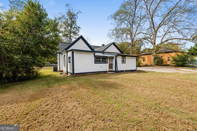 228 Oak Drive, Social Circle, GA 30025