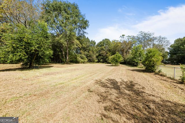 228 Oak Drive, Social Circle, GA 30025