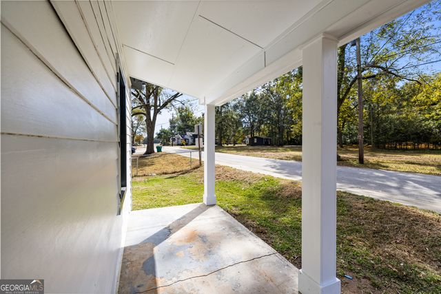 228 Oak Drive, Social Circle, GA 30025