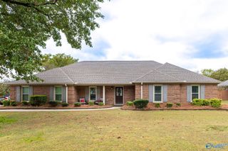 7706 Bailey Cove Road SE, Huntsville, AL 35802