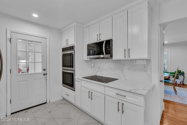 184 County Road 520, Morganville, NJ 07751