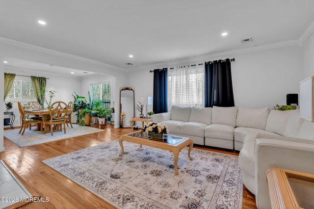 184 County Road 520, Morganville, NJ 07751