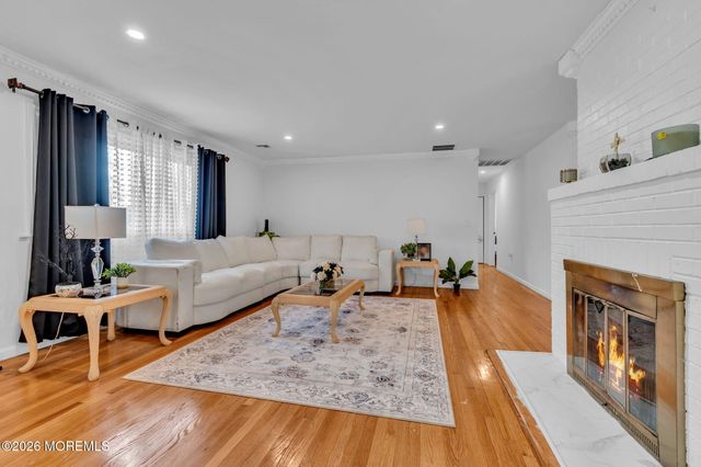 184 County Road 520, Morganville, NJ 07751