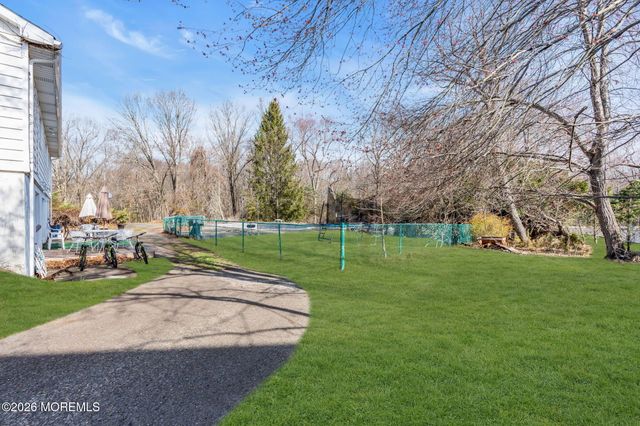 184 County Road 520, Morganville, NJ 07751