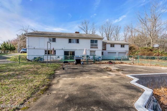 184 County Road 520, Morganville, NJ 07751