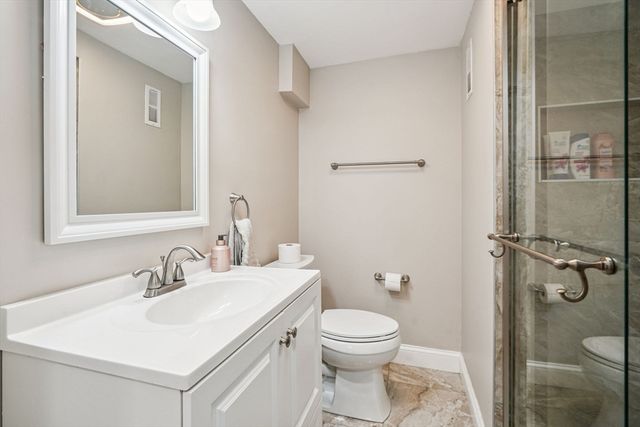 152 Saratoga St, Boston, MA 02128