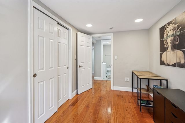 152 Saratoga St, Boston, MA 02128