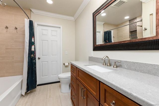 16312 Country Day Rd, Poway, CA 92064