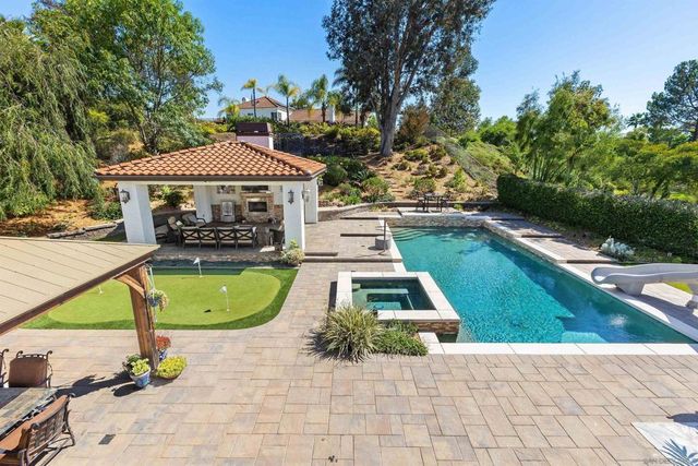 16312 Country Day Rd, Poway, CA 92064