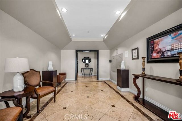 9049 Alcott Street 204, Los Angeles, CA 90035