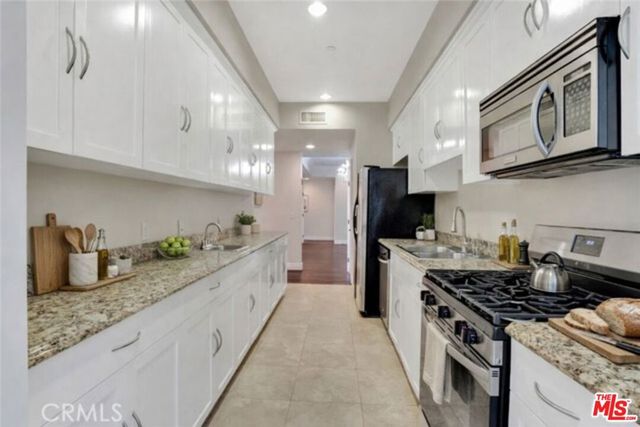 9049 Alcott Street 204, Los Angeles, CA 90035