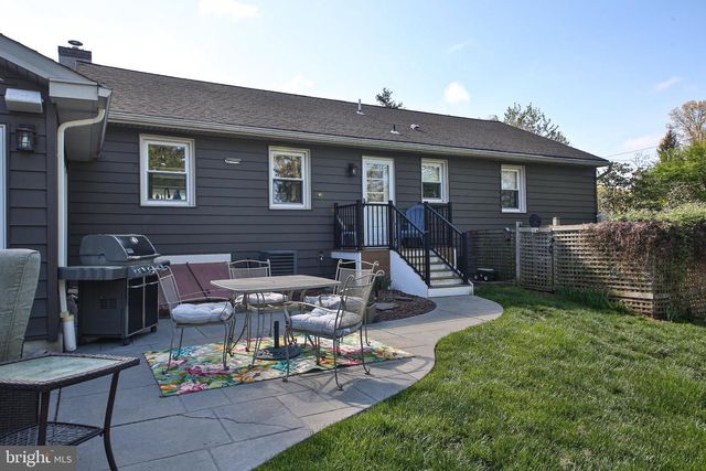 158 S SHADY RETREAT RD, Doylestown, PA 18901