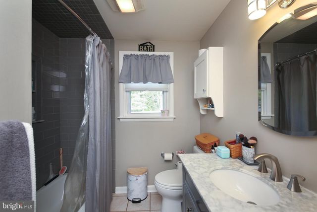 158 S SHADY RETREAT RD, Doylestown, PA 18901
