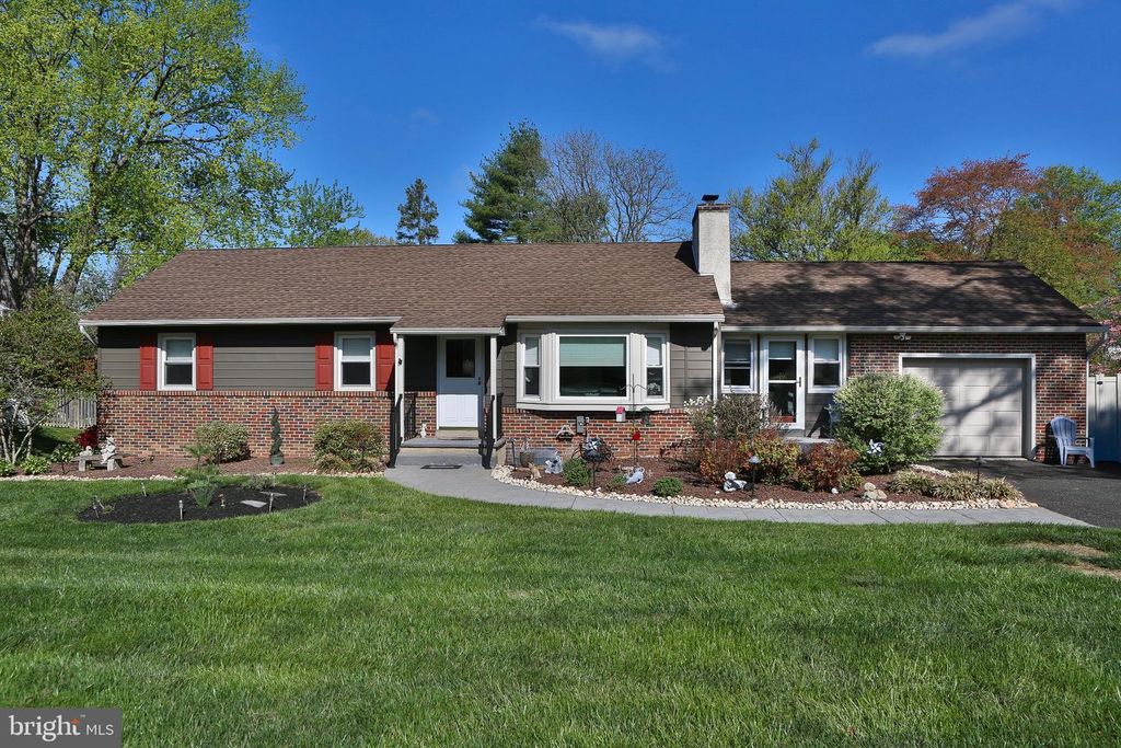 158 S SHADY RETREAT RD, Doylestown, PA 18901