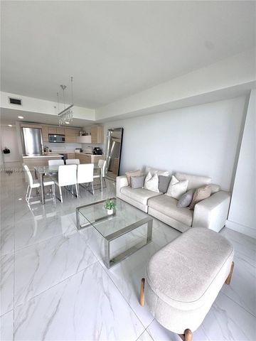 16385 Biscayne Blvd 2720, North Miami Beach, FL 33160