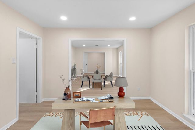 9610 Meadowglen Lane, Houston, TX 77063