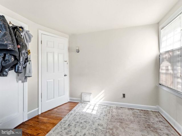 961 S OLDEN AVE., Hamilton, NJ 08610