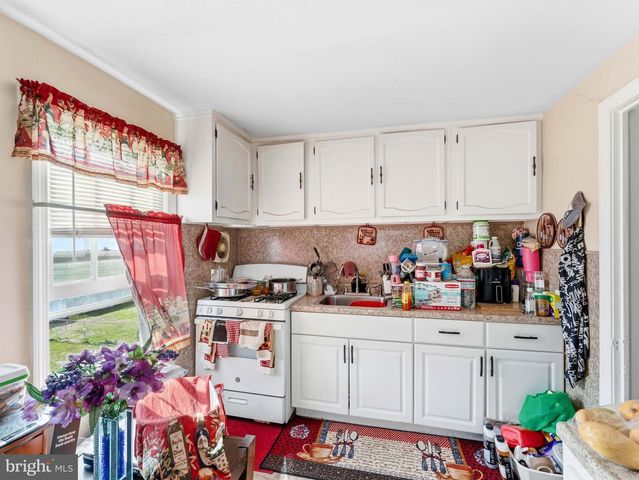 961 S OLDEN AVE., Hamilton, NJ 08610