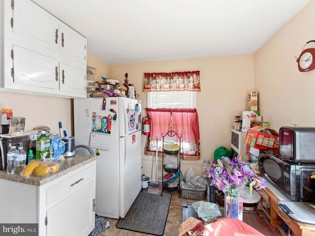 961 S OLDEN AVE., Hamilton, NJ 08610