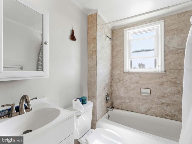 961 S OLDEN AVE., Hamilton, NJ 08610