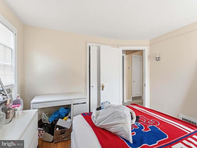 961 S OLDEN AVE., Hamilton, NJ 08610