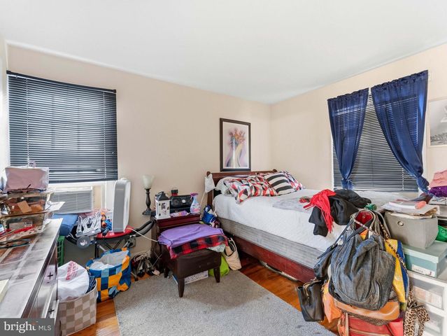 961 S OLDEN AVE., Hamilton, NJ 08610