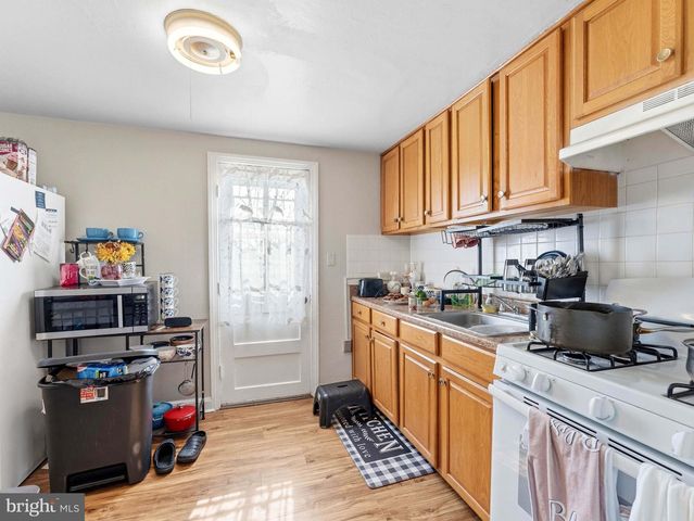 961 S OLDEN AVE., Hamilton, NJ 08610