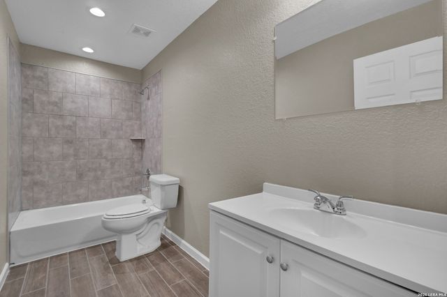 1635 ARBOR PL, San Antonio, TX 78207