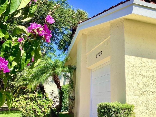 6105 Via Laguna Lane, Boca Raton, FL 33433