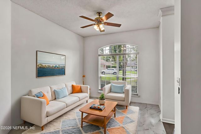1556 LAKEWAY Drive, Fleming Island, FL 32003