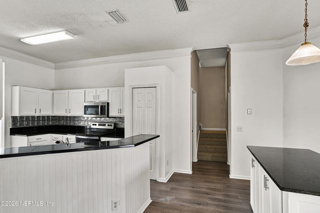 1556 LAKEWAY Drive, Fleming Island, FL 32003