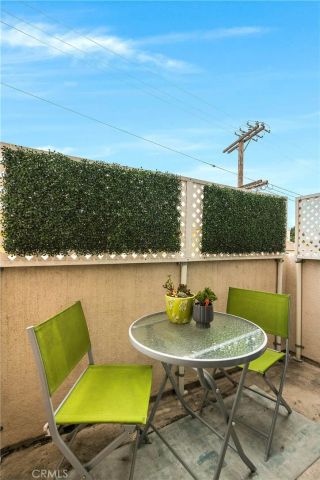 7037 La Tijera E201, Los Angeles, CA 90045