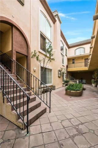 7037 La Tijera E201, Los Angeles, CA 90045