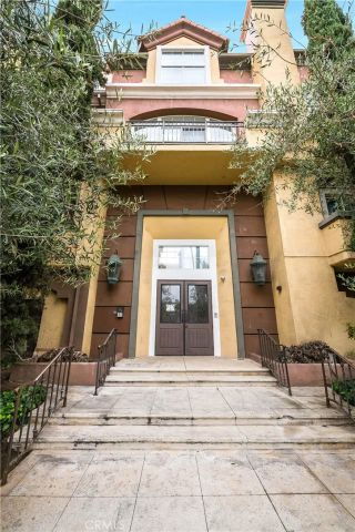 7037 La Tijera E201, Los Angeles, CA 90045