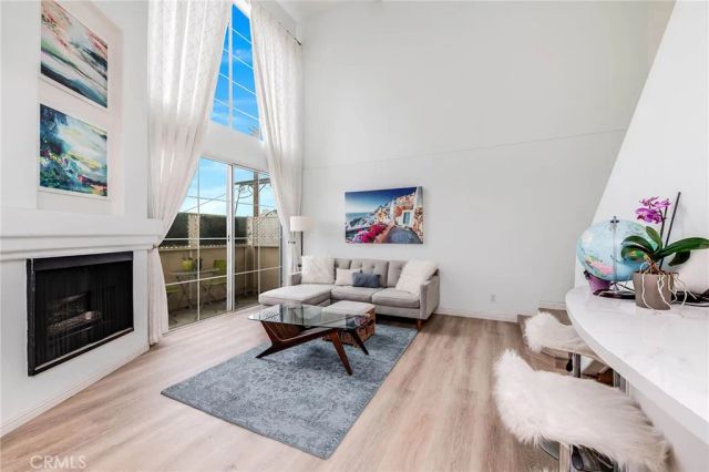 7037 La Tijera E201, Los Angeles, CA 90045