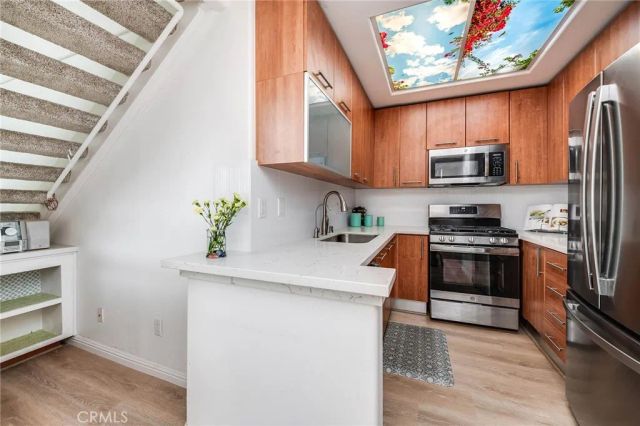 7037 La Tijera E201, Los Angeles, CA 90045