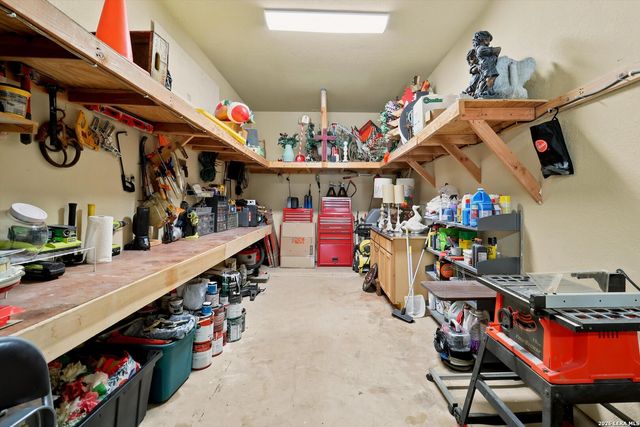 3323 Monarch, San Antonio, TX 78259